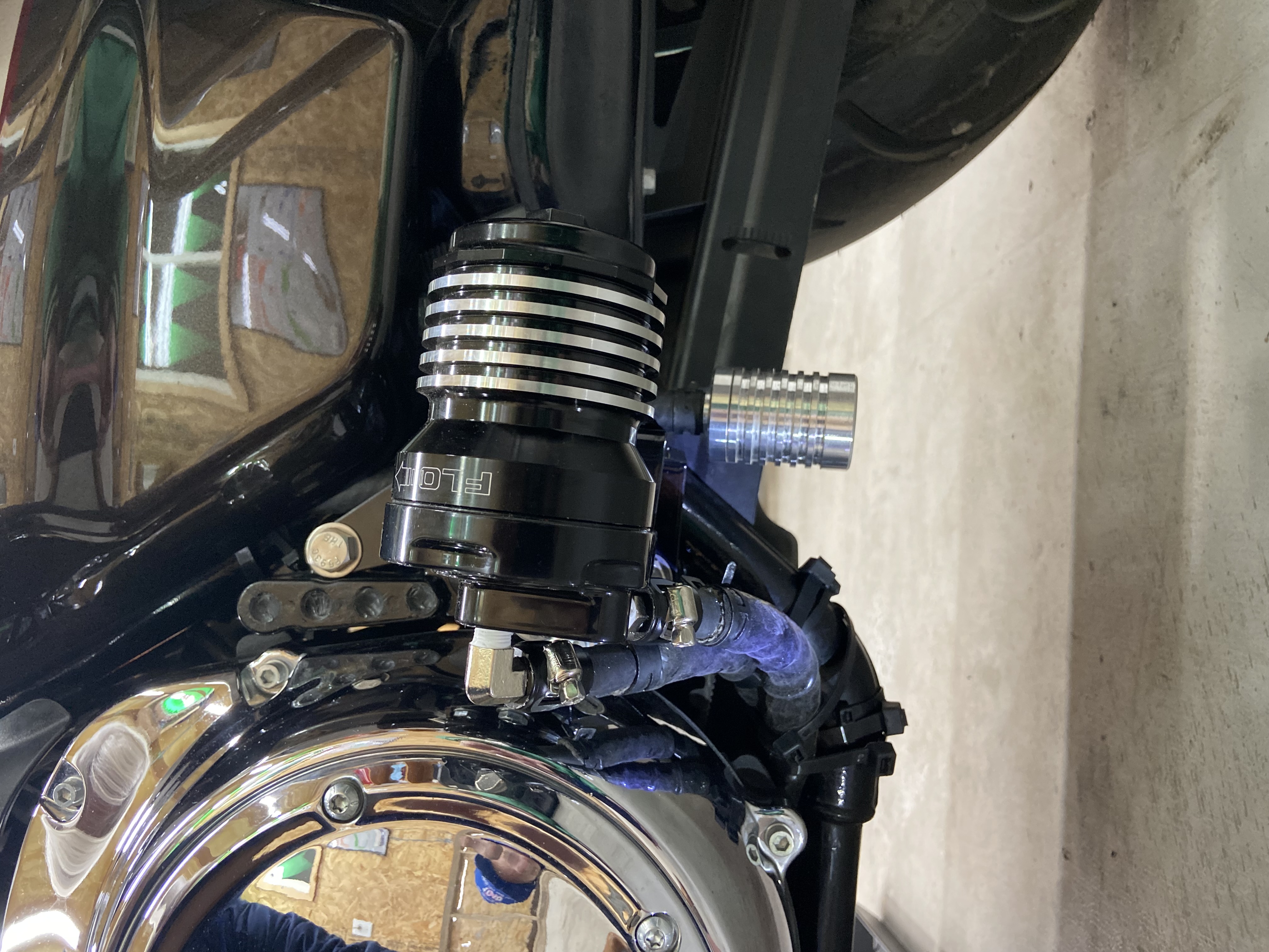 DK Custom Cool-n-Clean Oil Filter Relocation Kit Harley Wheel