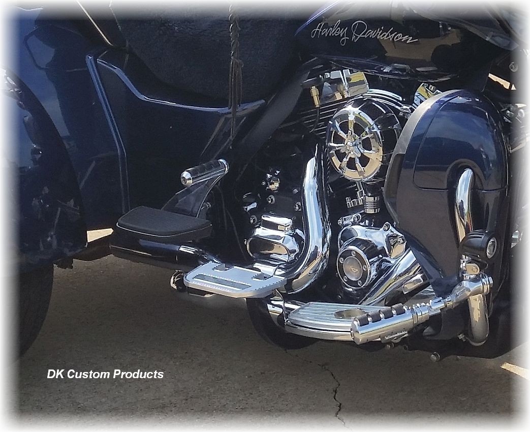  Trike Mid-Step For Easy Mount & Dismount Harley & More DK Custom Harley Davidson Floorboard Trike Tri-Glide, Freewheeler & FLHXXX Honda Goldwing Yamaha Venture Kawasaki Vulcan Mount Dismount