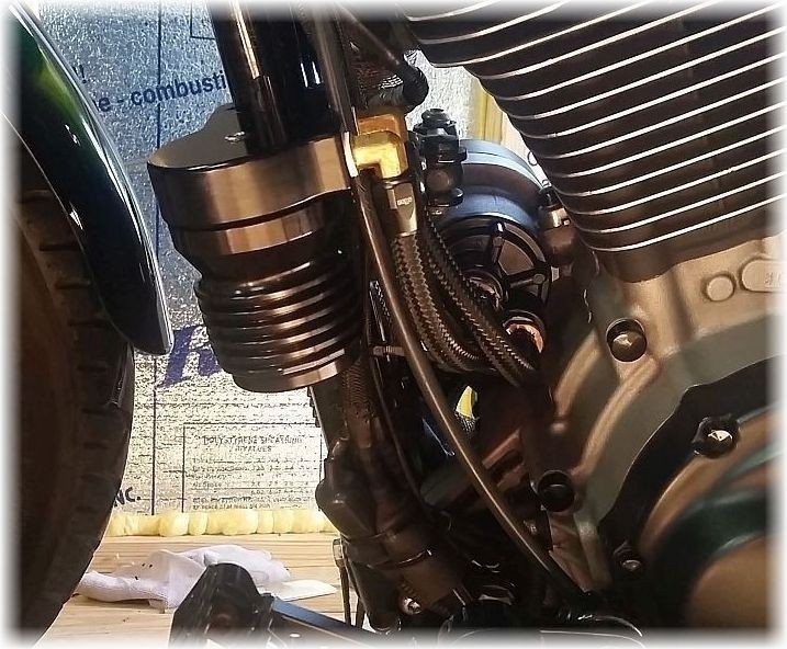 OUTLAW High Performance Cleanable Oil Filter in Anodized Black Twin Cam Harley-Davidson Softail Dyna Touring Trike Freewheeler High Flow High Performance Superior Filtration Increased HP Torque Engine Cooler Premium 