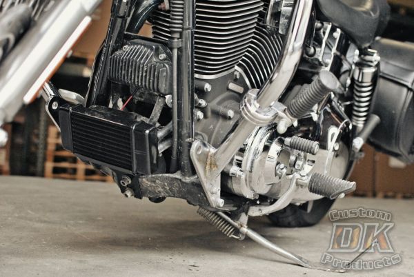 Fan Assisted LowMount Oil Cooler System for Harley Dyna Models Harley-Davidson Motorcycles DK Custom High Flow Performance Dyna Cooler Running Motor Jagg HD 10 row Black 