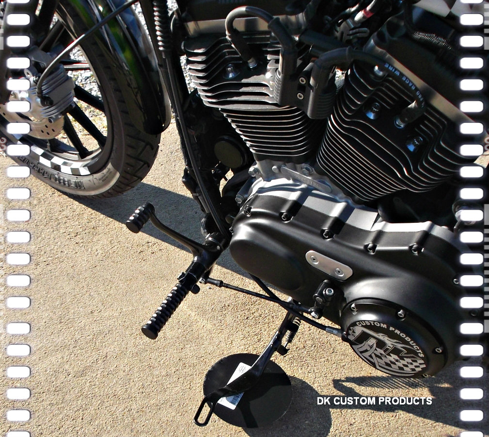 Black Powder Honeycomb Cut Foot Pegs For Harley-Davidson