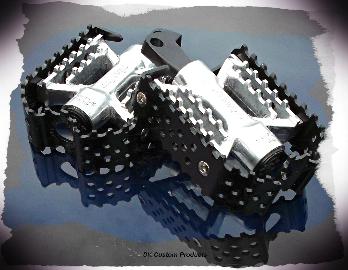 TRIPLE TRAP CUSTOM FOOT PEGS